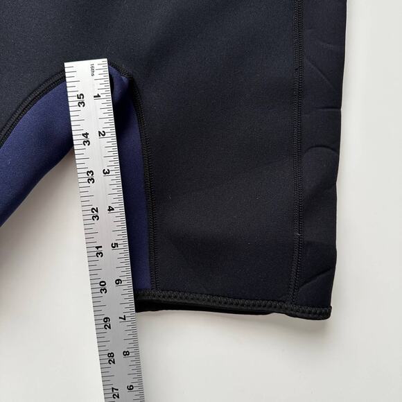 Dark Lightning EUC Shorty 2MM Neoprene Black Blue Wetsuit Kids 10 - Picture 5 of 7